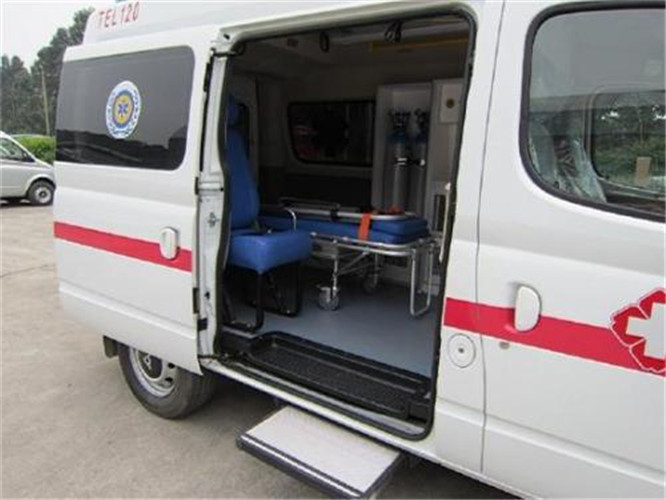 册亨救护车出租服务案例7